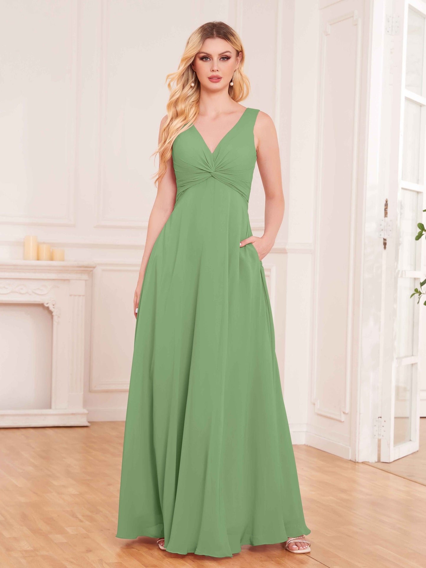 Elegant Pleated Sleeveless Chiffon Bridesmaid Dresses UK With Pockets