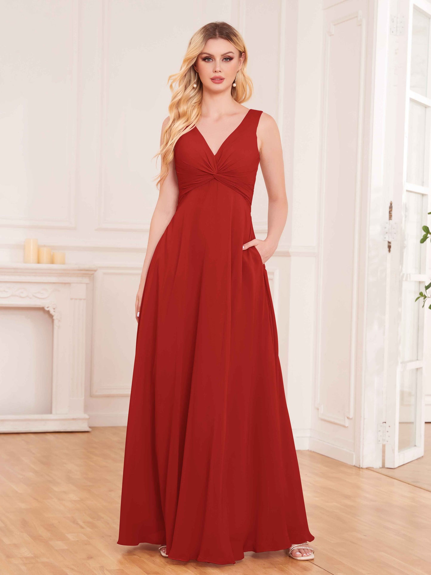 Elegant Pleated Sleeveless Chiffon Bridesmaid Dresses UK With Pockets