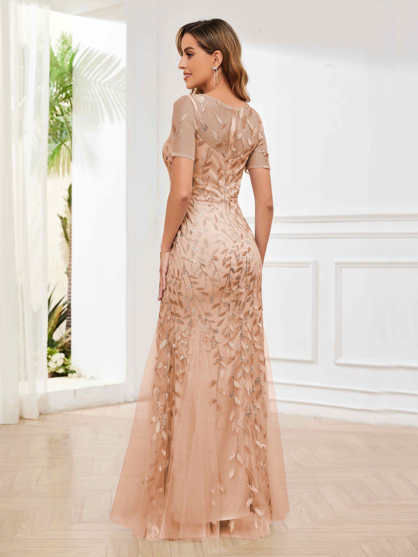 Graceful Short Sleeves Long Sequins Tulle Mother of the Bride Dresses UK