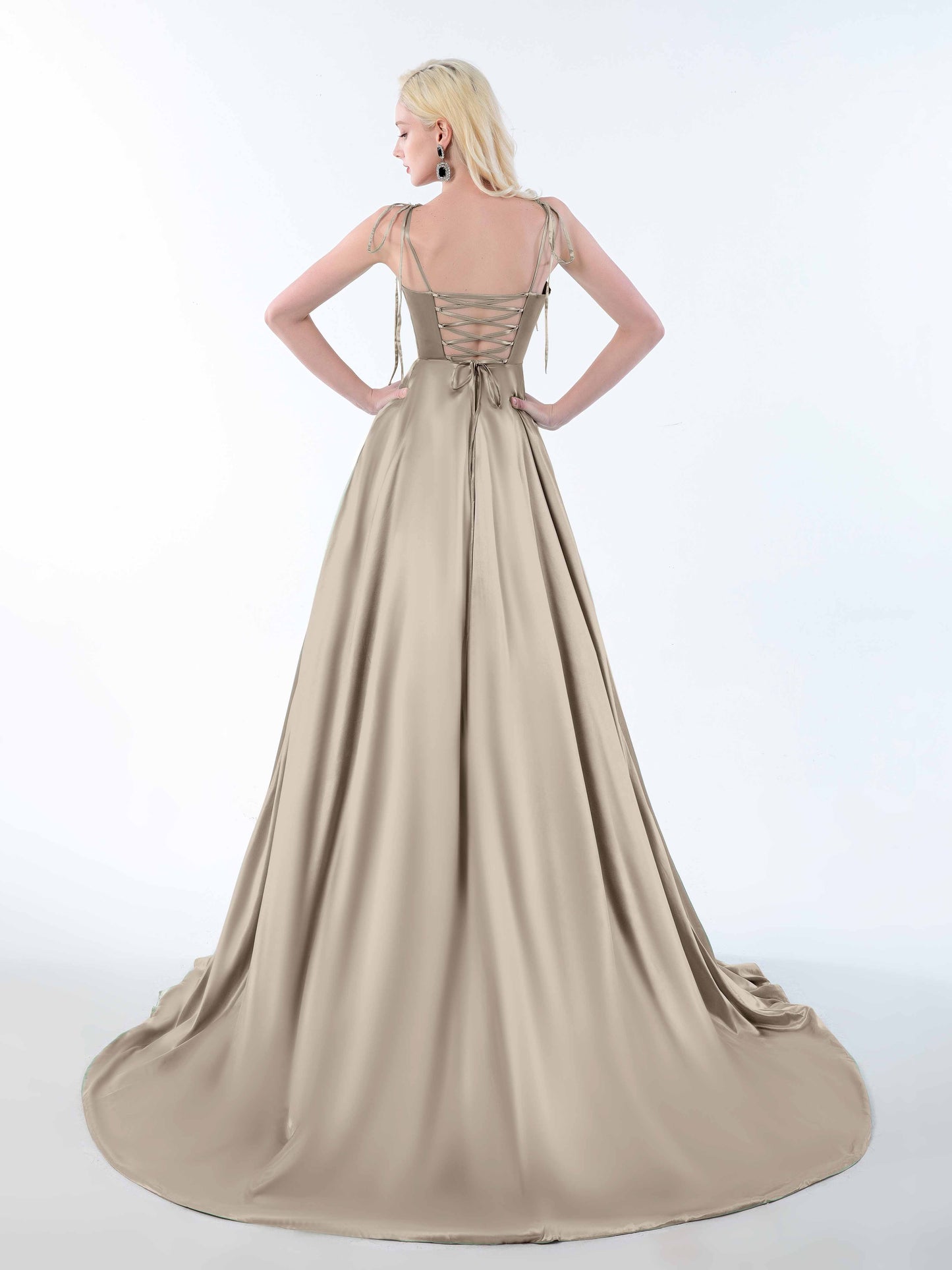 #color_Taupe