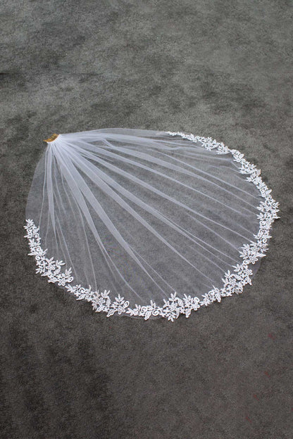 Lace Edge Single Tier Tulle Bridal Fingertip Length Wedding Veils UK