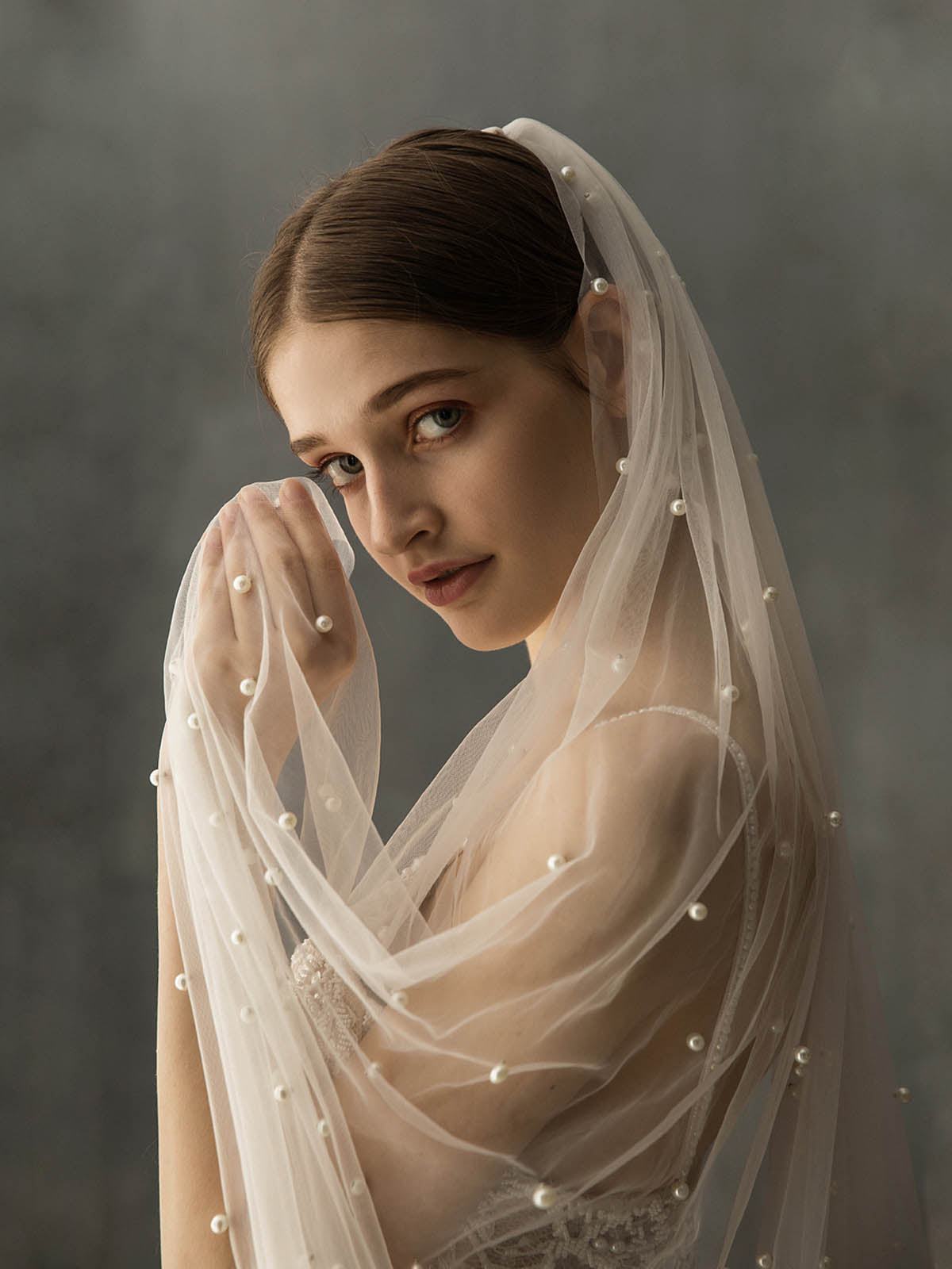 Pearl Cut Edge Single Tier Tulle Bridal Cathedral Length Wedding Veils UK