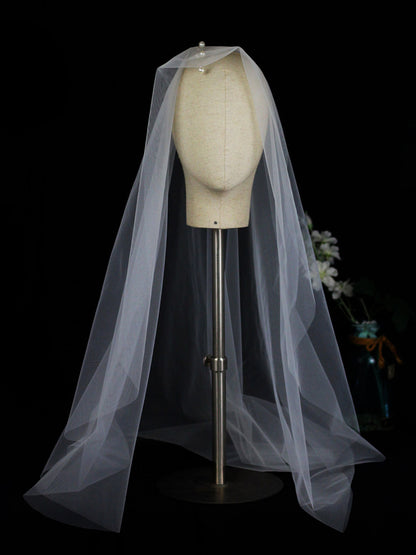 Pearl Cut Edge Two Tier Tulle Bridal Fingertip Length Wedding Veils With Blusher UK