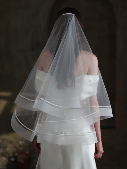 Simple Horsehair Edge Two Tier Tulle Bridal Fingertip Length Wedding Veils With Blusher UK