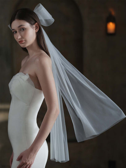 Bow Cut Edge Two Tier Tulle Bridal Elbow Length Short Wedding Veils UK