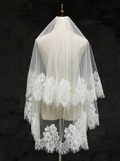 Lace Cut Edge Two Tier Tulle Bridal Fingertip Length Wedding Veils With Blusher UK
