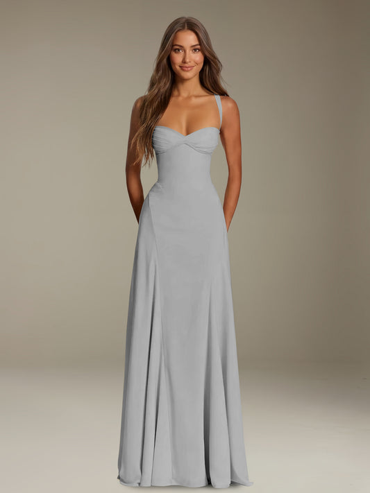 Sparkling Silver Bridesmaid Dresses: Shimmer and Shine at Your Wedding mollyevers.co.uk Sparkling Silver Bridesmaid Dresses: Shimmer and Shine at Your Wedding mollyevers.co.uk