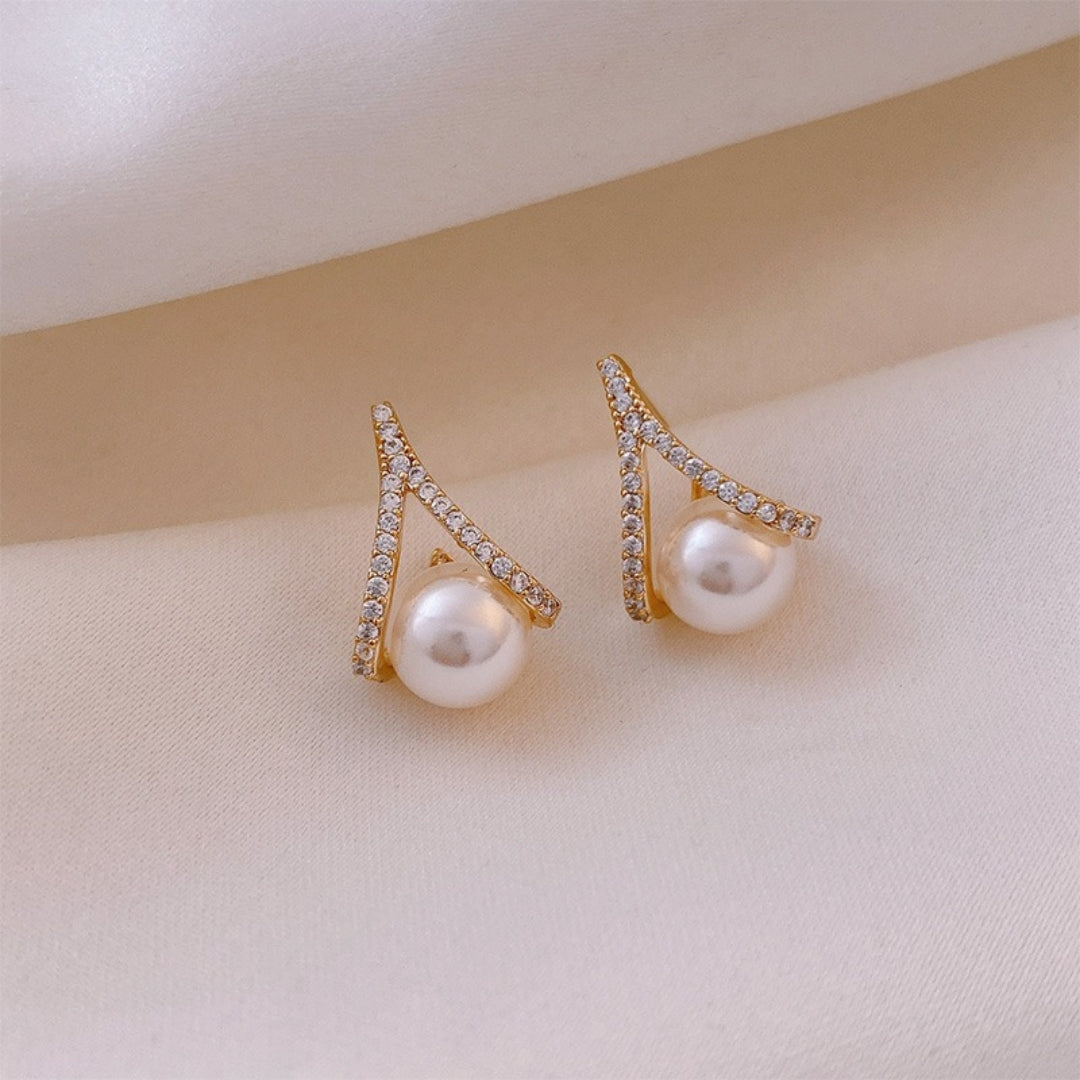 Romantic Pearl Stud Earrings Elegant Gold Crystal Design for Women UK