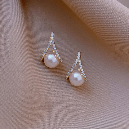 Romantic Pearl Stud Earrings Elegant Gold Crystal Design for Women UK