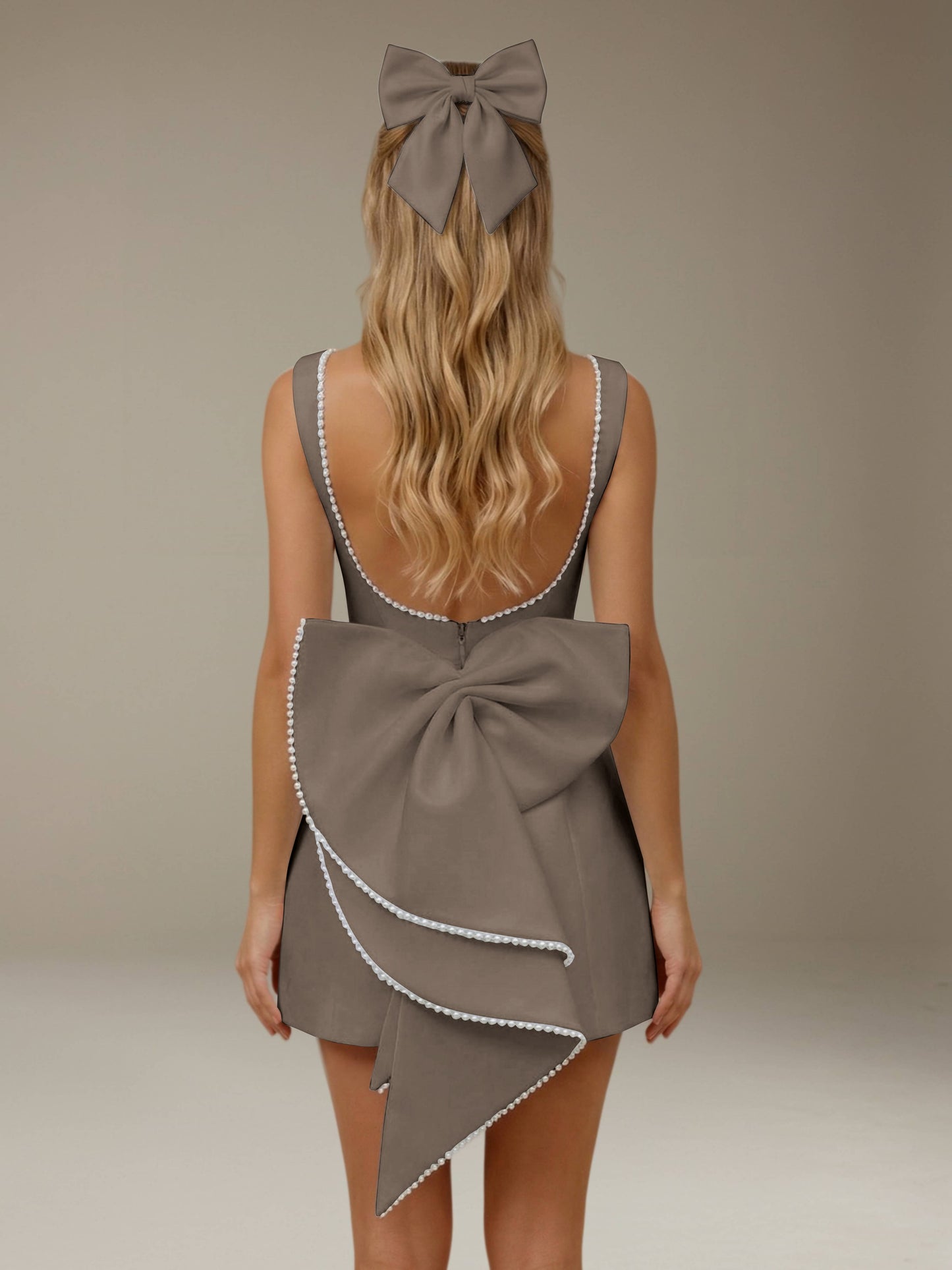 #color_Taupe