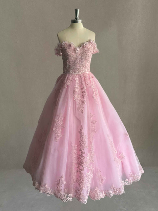 Modest Off The Shoulder Appliques Lace Up Tulle Prom Dresses