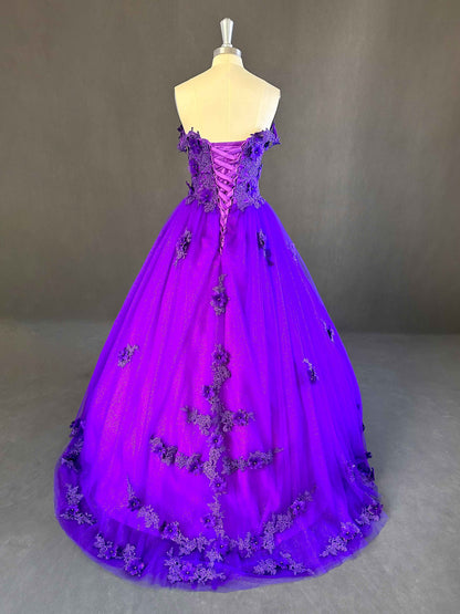 Modest Strapless Appliques Puffy Tulle Prom Dresses