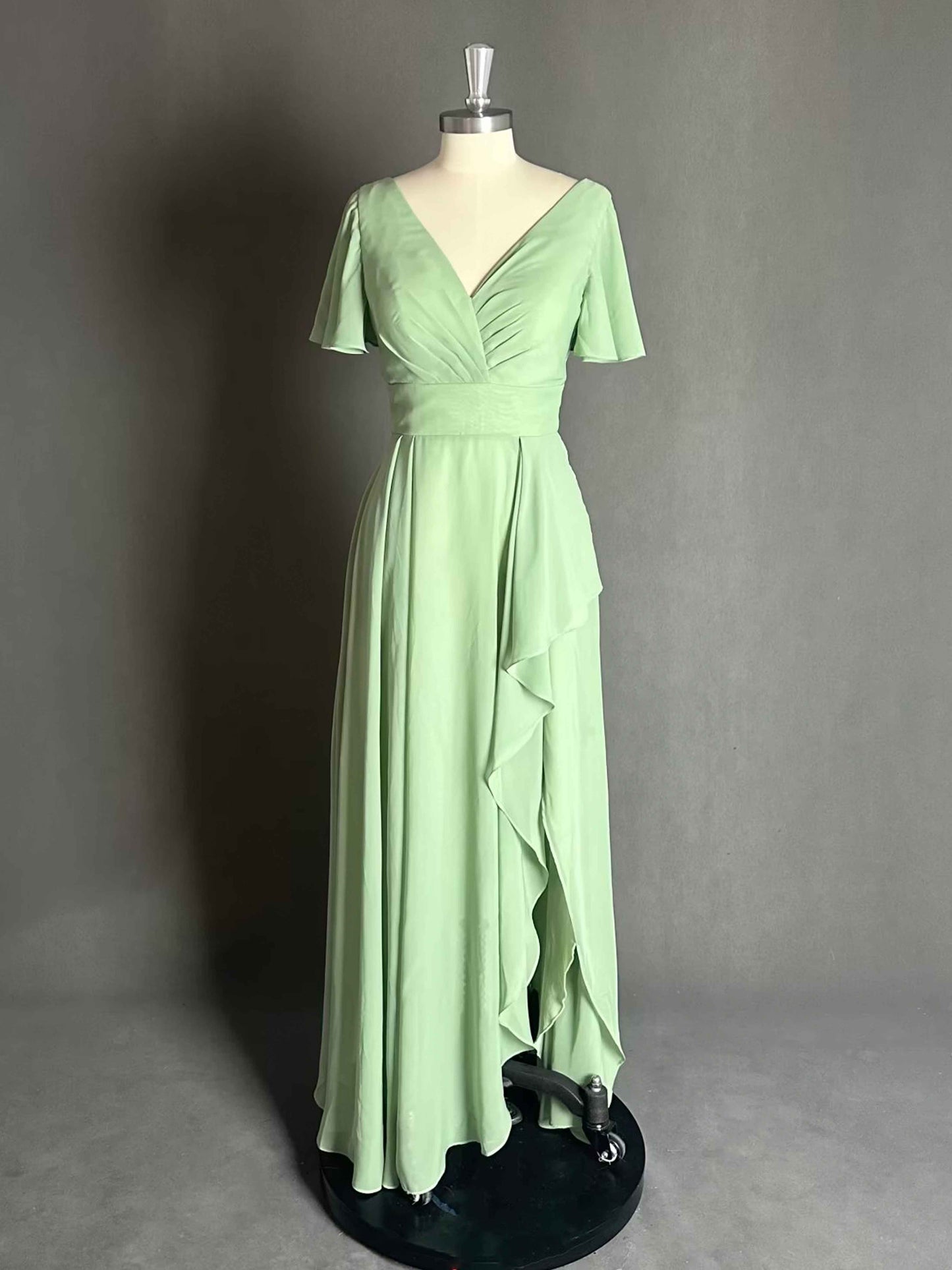 Enchanting V-Neck Short Sleeves Ruffles Chiffon Bridesmaid Dresses